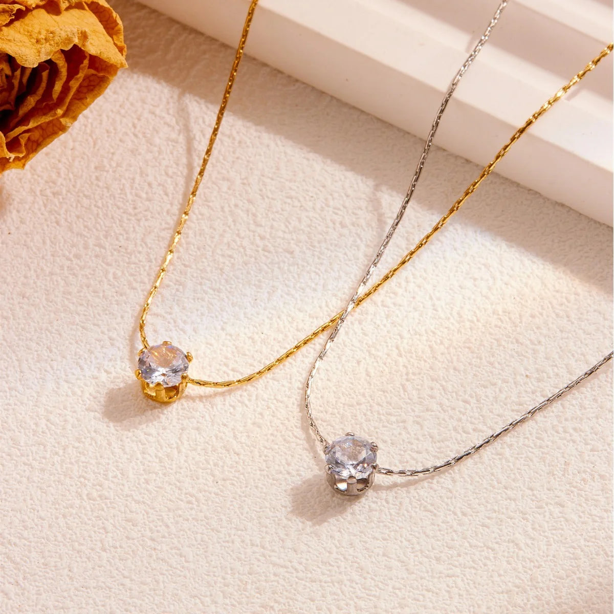 Colar de Pingente Redondo de Zirconia Cúbica de Aço Inoxidável ASONSTEEL para Mulheres, Joias Minimalistas Charmosas, Design Brilhante como Presente