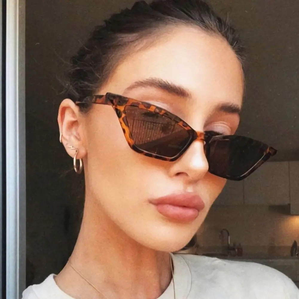 Novos Óculos de Sol Pequenos Cat Eye para Mulheres, Moda, Lentes Gradientes, Óculos de Sol Triangulares Femininos para Festas, Acessórios de Óculos UV400