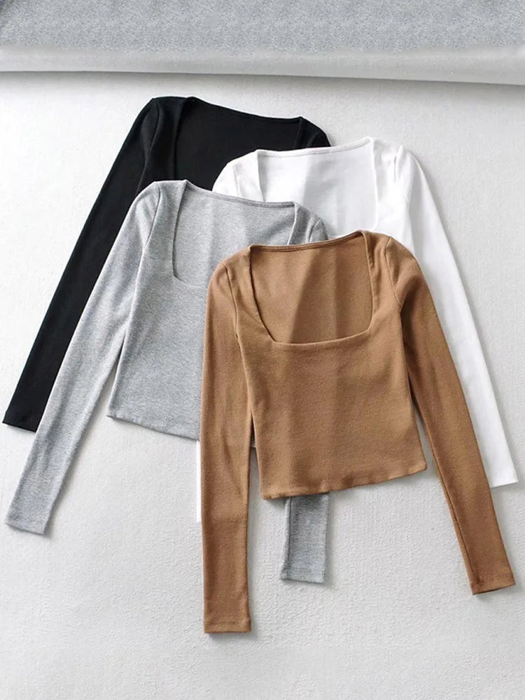 Blusa cropped de decote quadrado com mangas longas e textura canelada para mulheres