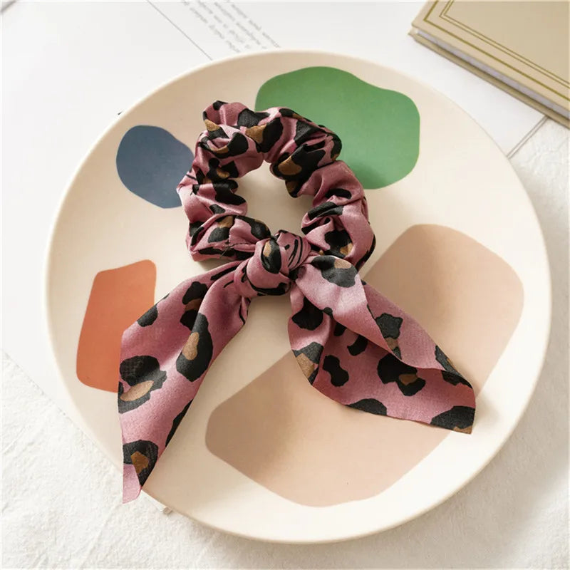 Ruoshui Coelhinhos Lindos Scrunchies Mulher Laços de Cabelo Impressos com Flores, Elásticos para Cabelo, Bandas de Borracha para Cabelo, Acessórios para Coque