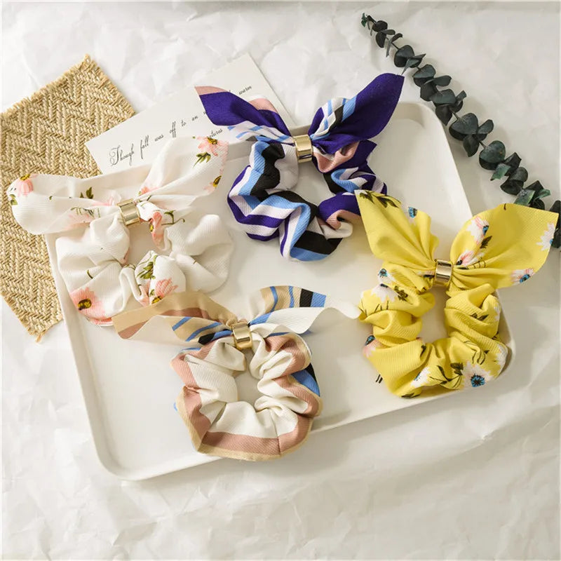Ruoshui Coelhinhos Lindos Scrunchies Mulher Laços de Cabelo Impressos com Flores, Elásticos para Cabelo, Bandas de Borracha para Cabelo, Acessórios para Coque