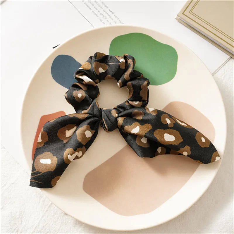 Ruoshui Coelhinhos Lindos Scrunchies Mulher Laços de Cabelo Impressos com Flores, Elásticos para Cabelo, Bandas de Borracha para Cabelo, Acessórios para Coque