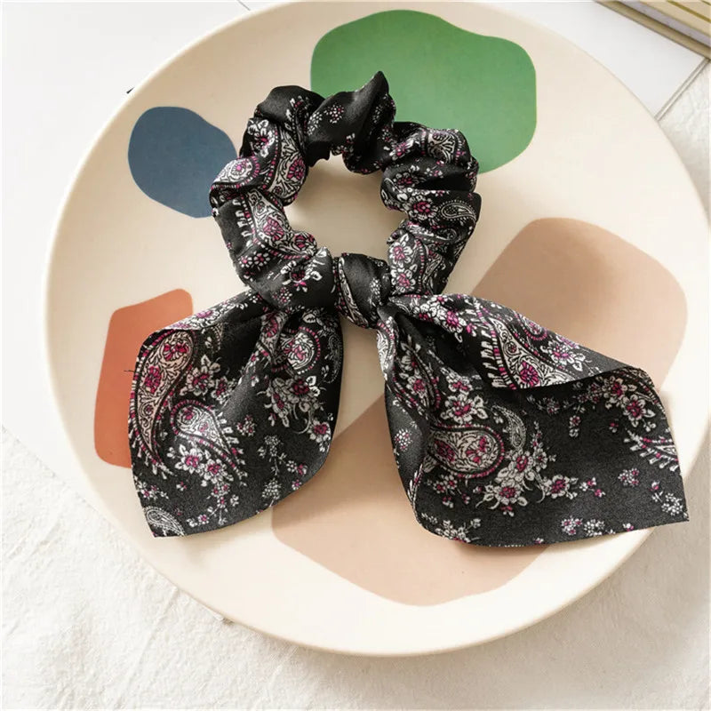 Ruoshui Coelhinhos Lindos Scrunchies Mulher Laços de Cabelo Impressos com Flores, Elásticos para Cabelo, Bandas de Borracha para Cabelo, Acessórios para Coque