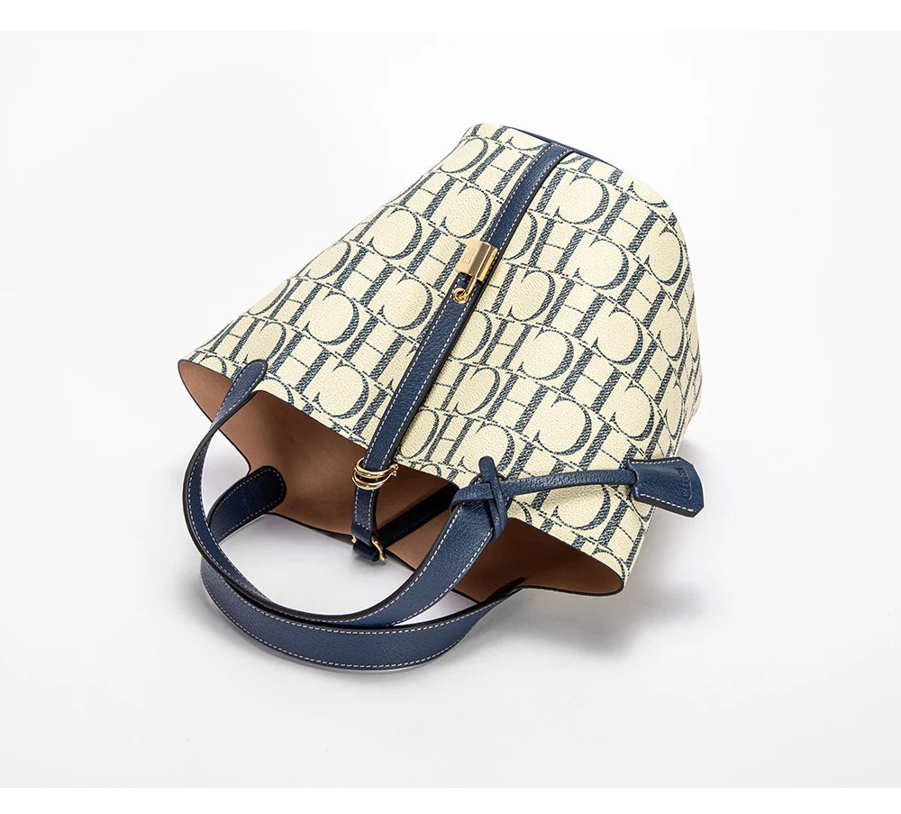 Classic Fashion Retro Design New 2024 Women's Vegetable Basket Bag with Metal Decorative Letter Design Women's Handbag