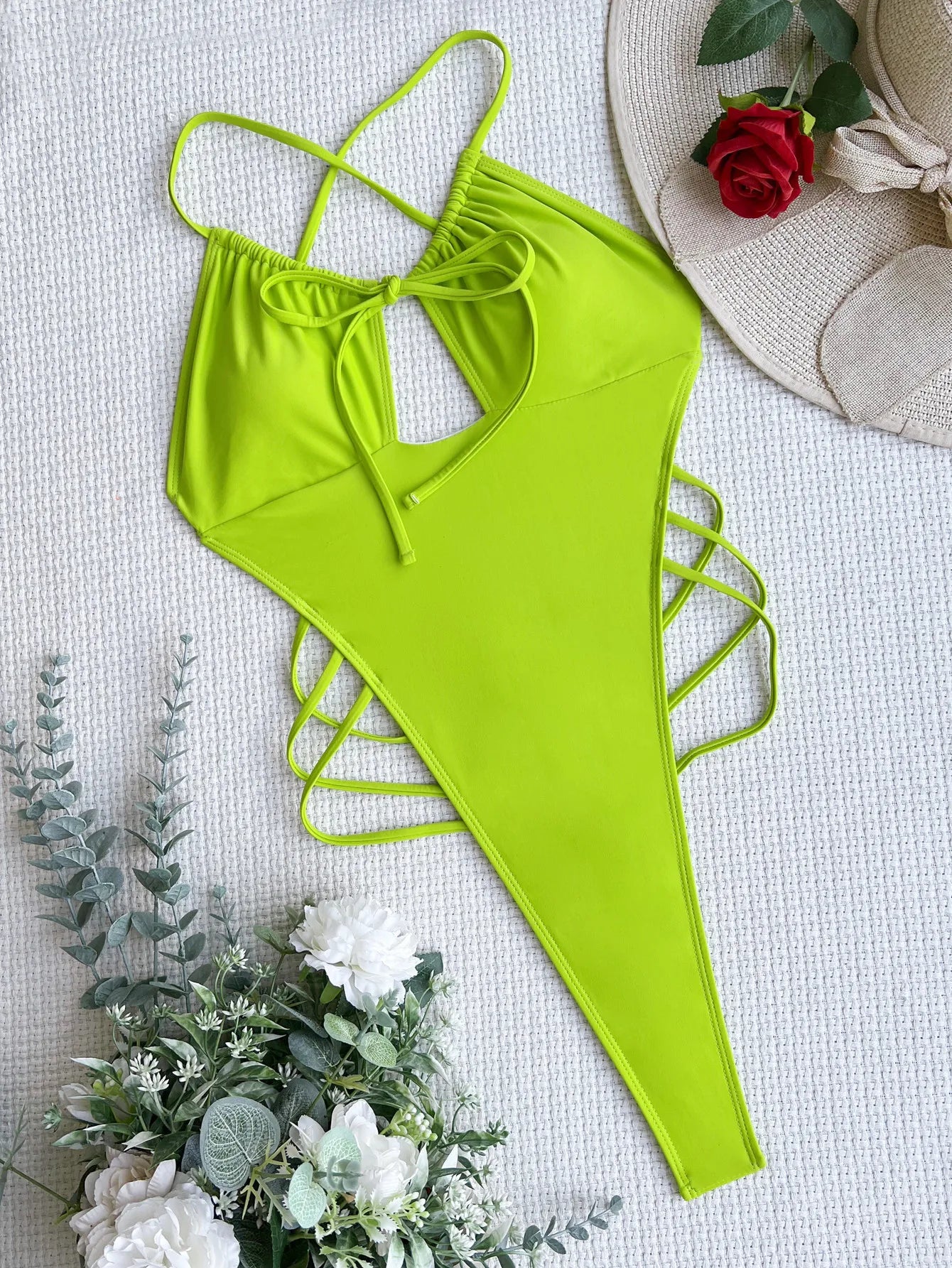 Maiô em duas peças com fio, com cobertura, biquíni sexy, maiô recortado alto, sem costas, roupa de praia para mulheres.
