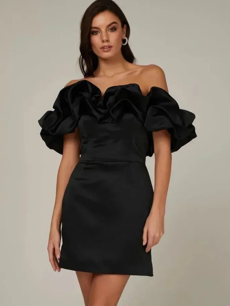 Vestidos de Festa Vermelho Elegantes Moda Feminina Tunics de Cintura Alta com Decote Oco Vestido Justo de Pacote de Quadril Curto para Praia 2025 Y2K