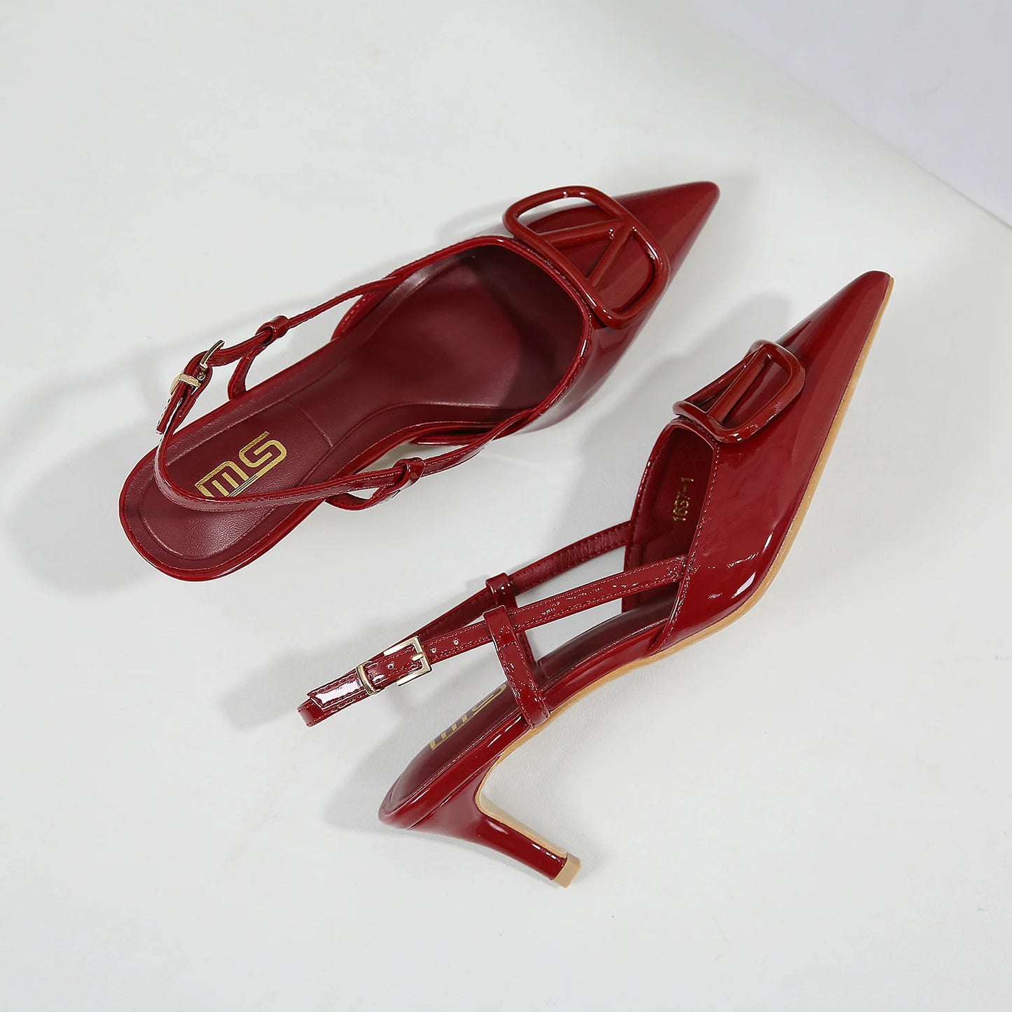 Sandália Feminina KM-ROYA 2025 de Luxo com Fivela de Qualidade, Salto Médio de 6CM/2.4polegadas, Sapatos de Vestido, Sapatos Tipo Pump, Sandálias Femininas para Uso Externo