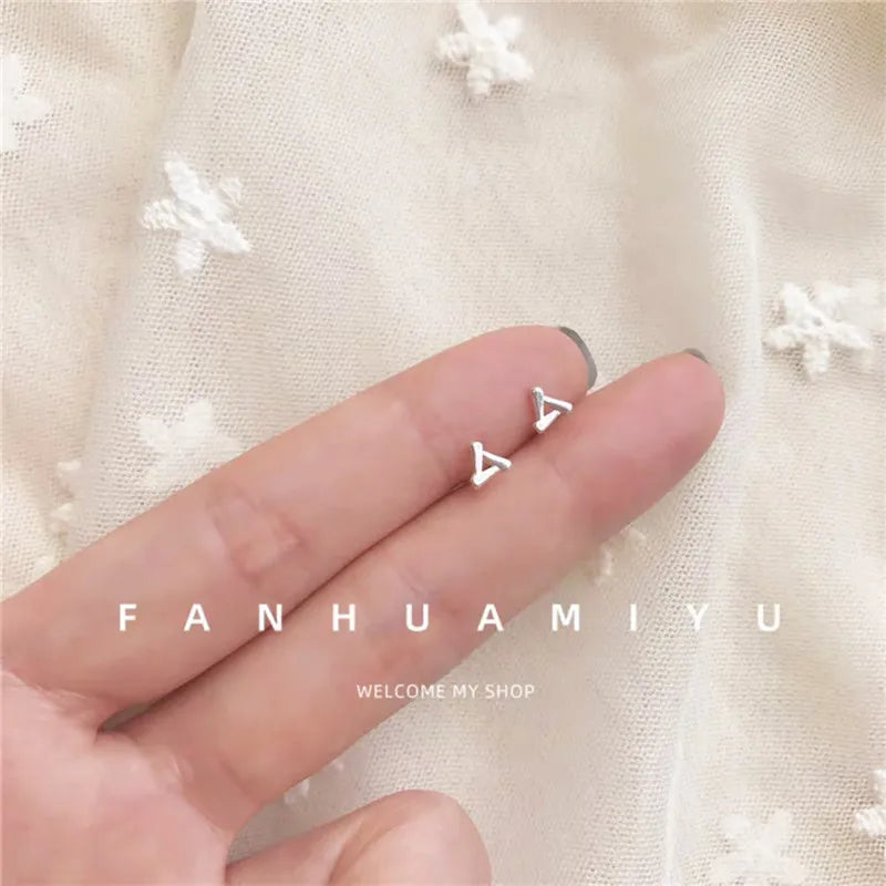 Minimalism Heart Earring 925 Silver Needle Allergic Protection Mini Small Stud Earrings for Women Girls Jewellery Wholesale Gift