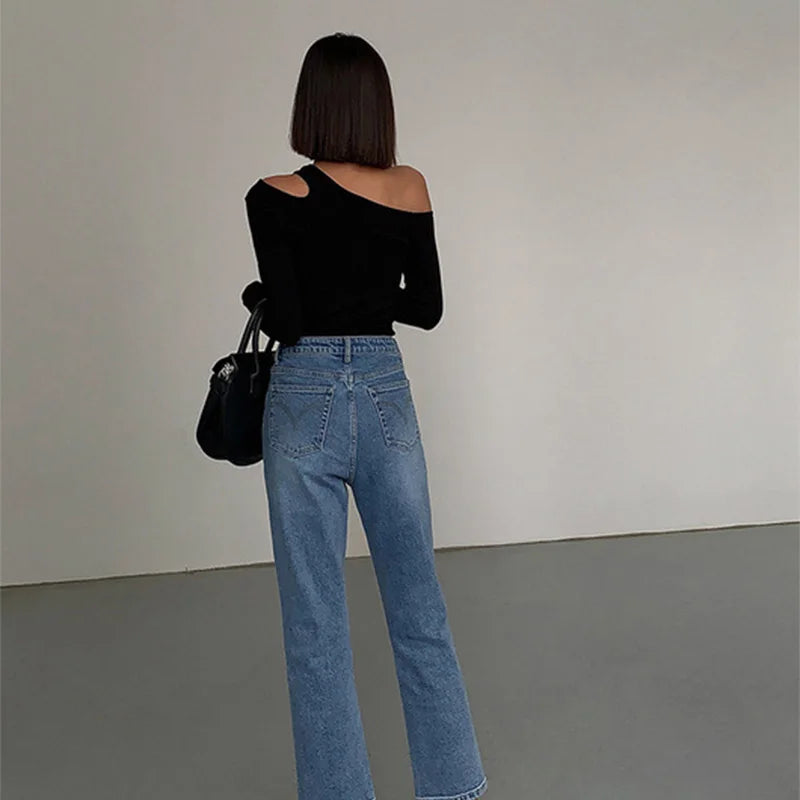 Camisetas Femininas de Manga Longa com Gola Assimétrica Off-Shoulder, Nova Coleção Primavera, Slim Fit, Top Cropped Sexy com Recortes