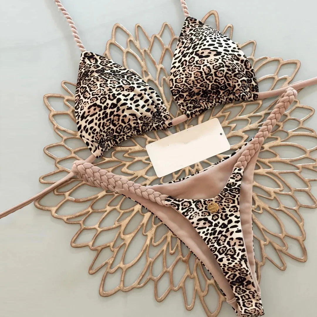 Novo Conjunto de Biquíni de Duas Peças para Mulheres Sexy na Praia
