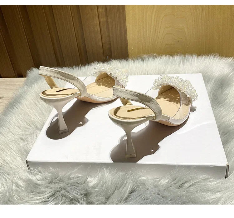 Sandálias de Verão para Mulheres Baotou 2024 Novas Sandálias de Salto Alto Fino Transparente de Bico Fino com Cristais Zapatillas Mujer