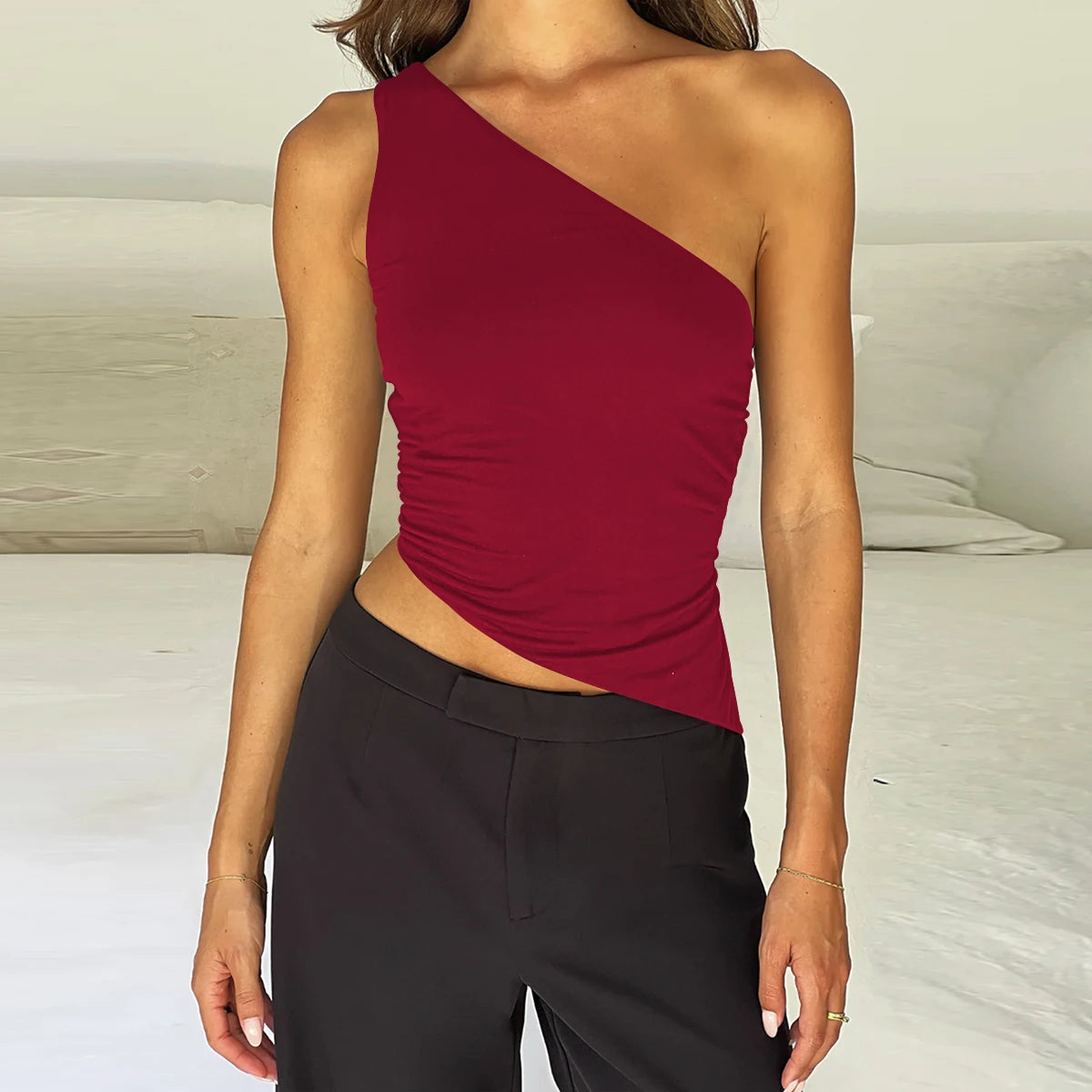 Top Justo Sem Mangas Costas Nuas com Alça Diagonal Sexy para Mulheres Festa de Praia 2024 Novo Modelo