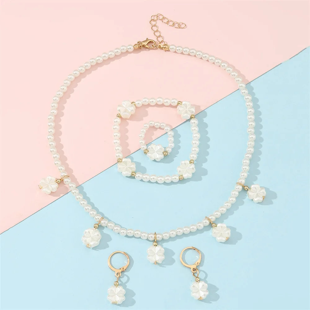 Joias de Pérolas Altas Francesas para Crianças - Conjunto Luxuoso Leve com Design de Nicho: Colar, Pulseira, Anel e Brincos