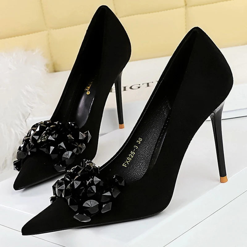 Sapatos BIGTREE 2025 Scarpin Feminino com Strass Laço Salto Alto Luxuoso Sapato de Banquete com Pedras Preciosas Salto Stiletto 9 cm Sapatos Femininos