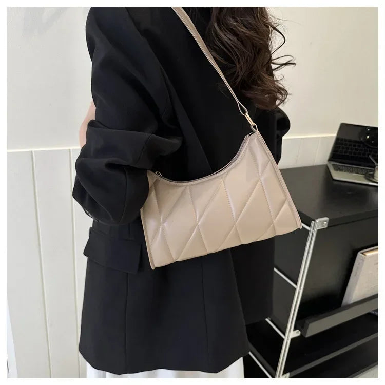 Trendy Women Shoulder Bag PU Leather Underarm Bag Solid Color Handbags Leisure Commuting Small Handle Bags Fashion Zipper Clutch