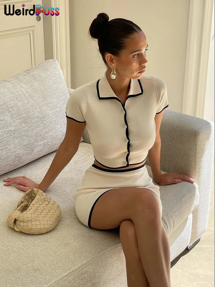 Conjunto 2 Peças de Mulheres com Gola Polo, Botões, Cropped e Mini Saias combinando, Roupas Elegantes e Estilosas para Rua