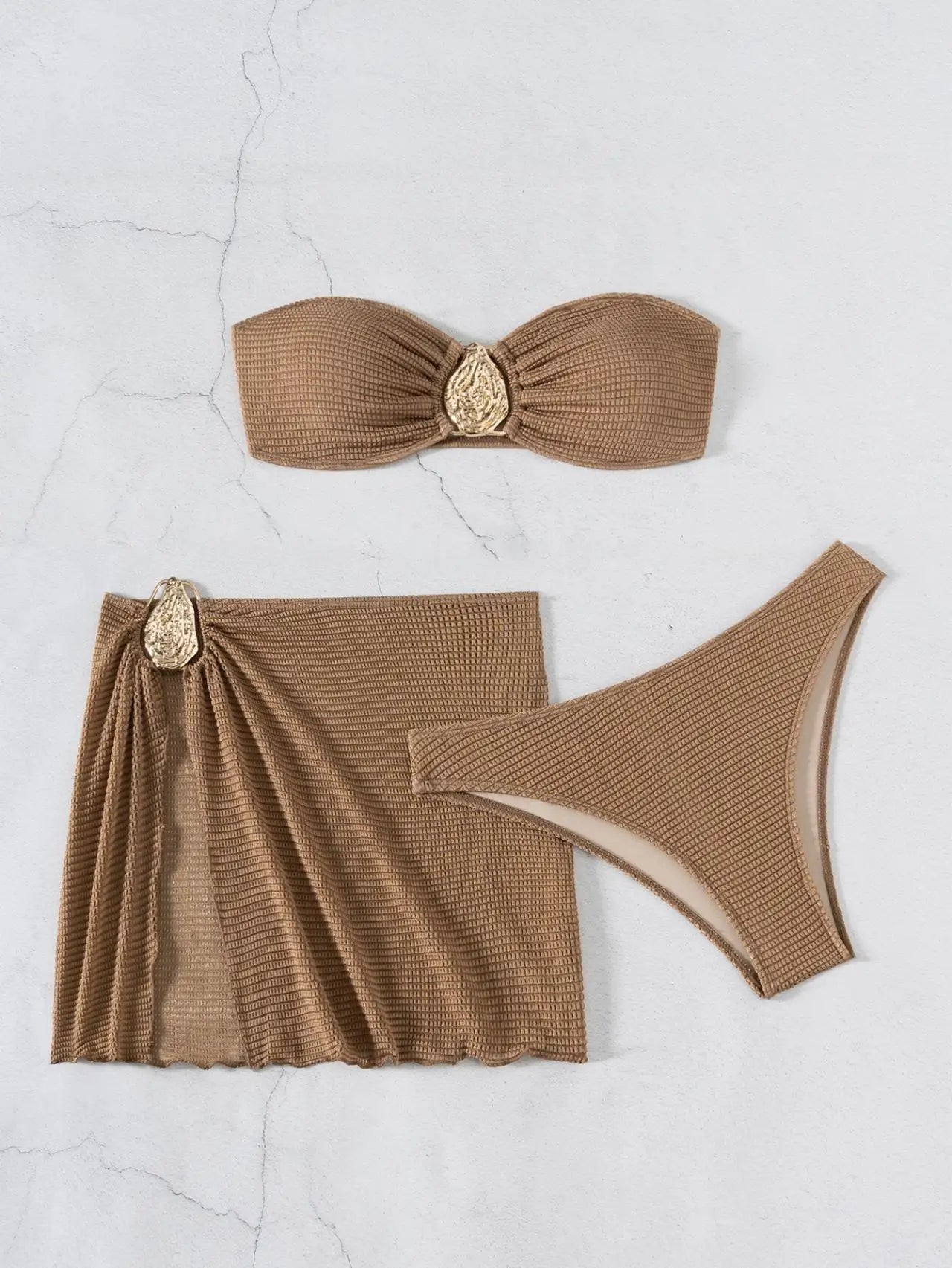 Biquíni Bandeau Sexy para Mulheres com ornamento de gota d'água de metal, blusa com bojo, saia de malha, traje de banho de 3 peças para praia