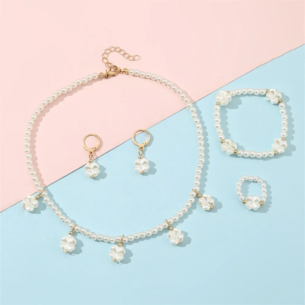 Joias de Pérolas Altas Francesas para Crianças - Conjunto Luxuoso Leve com Design de Nicho: Colar, Pulseira, Anel e Brincos