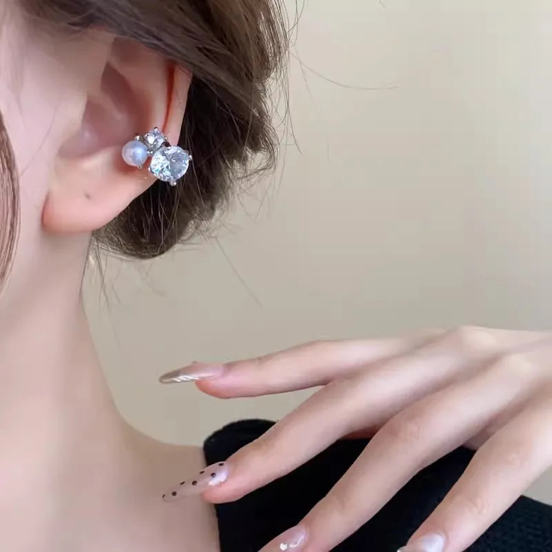 Clipe de Orelha Grande de Zircônia Brilhante Sem Furos para Mulheres, Design de Nicho, Brincos de Alto Estilo, Brincos de Temperamento, Clipe de Osso da Orelha