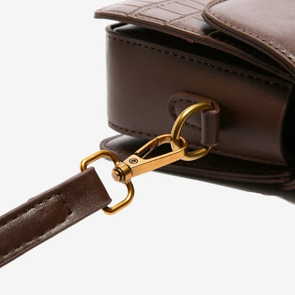 Small Leather Armpit Party Bags for Women Shoulder Crossbody Bag Ladies Vintage Underarm Handbags Summer Lock Tote Sac 2025 New