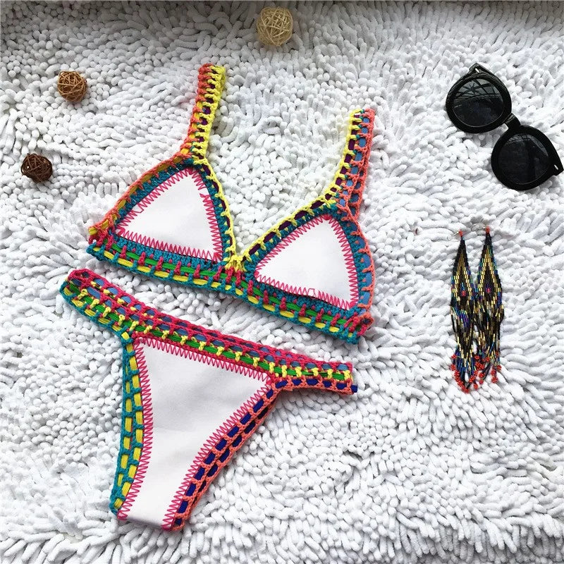 Biquíni de Crochê Rosa 2025 Moda Praia Sexy para Mulheres Conjunto de Biquíni Micro Biquíni com Top Bandeau Roupas de Praia Biquíni Brasileiro