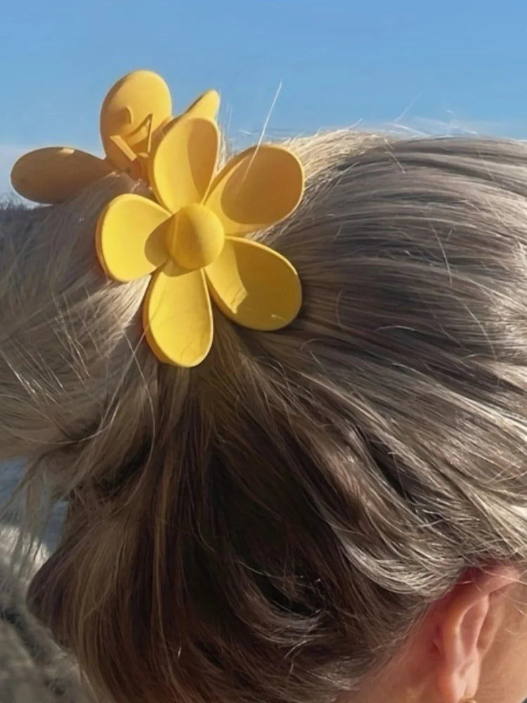 Conjunto de 7 peças de grampos de cabelo em forma de flor multicoloridos, antideslizantes, adequados para diferentes tamanhos e comprimentos de cabelo, com estilo boêmio.