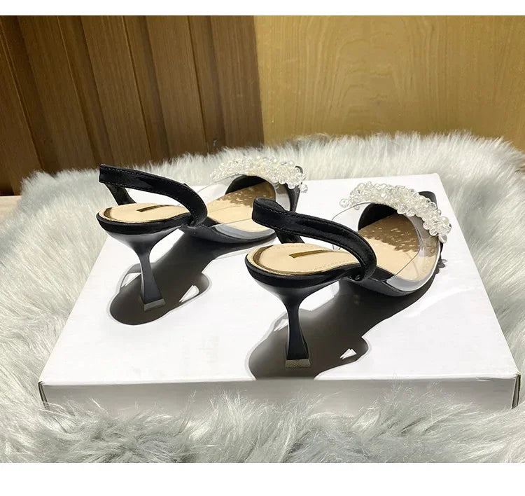 Sandálias de Verão para Mulheres Baotou 2024 Novas Sandálias de Salto Alto Fino Transparente de Bico Fino com Cristais Zapatillas Mujer